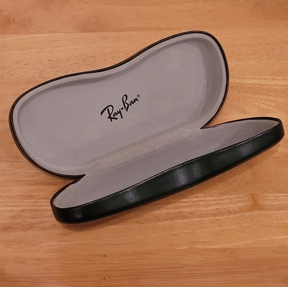 RAY-BAN Hard Clamshell Black Glasses/Sunglasses Case, Unisex - Picture 2 of 16